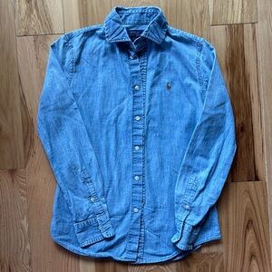 Slim fit shirt for women